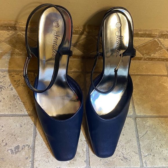 Statutes heels 10M Navy - Picture 1 of 4
